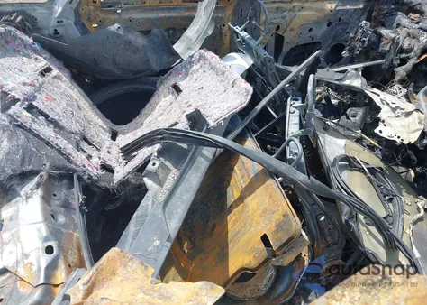 2012 Ford Focus Titanium z USA, uszkodzony, nr VIN 1FAHP3J25CL427389